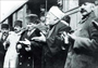 1923 - İzmir dönüşü Uşak'ta karşılanırken yapılan duada