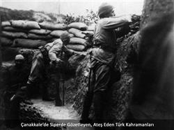 Çanakkale’de siperde gözetleyen ateş eden Türk kahramanları (1000 x 750).jpg